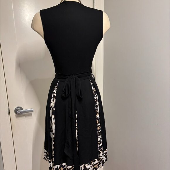 DIANE VON FURSTENBERG Malba Printed Trim Silk Wrap Dress Size 4 - Picture 5 of 12